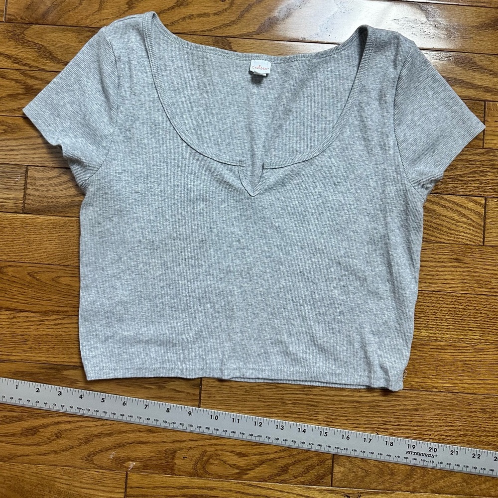 Colsie Gray Ribbed Crop Top - Picture 4 of 6